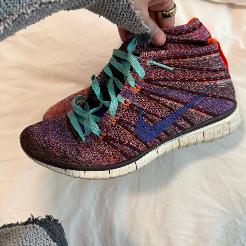 Nike Women's Multicolor Flyknit